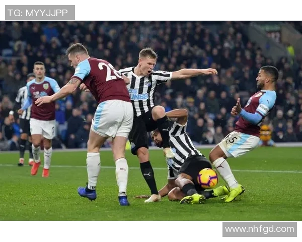 2018年纽卡斯尔联队对阵曼联的精彩对决回顾与分析