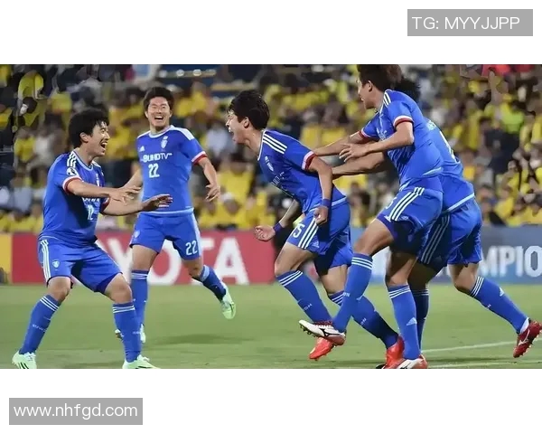 东京绿茵迎战长崎成功全力争胜展现球队实力与战术风采