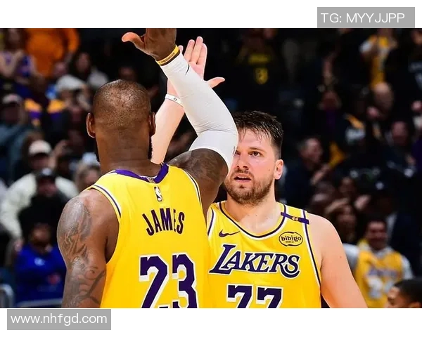 湖人火箭激战正酣互动直播全程回顾精彩瞬间与球迷热议